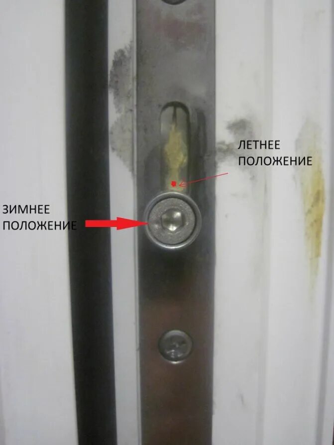 Зима лето на пластиковых окнах