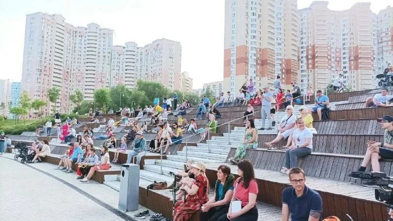 Павшинская пойма численность населения 2022. Павшинская пойма ребенок. Никольский храм в павшинской пойме. Детский сад павшинская пойма. Храм святителя николая в павшинской пойме.