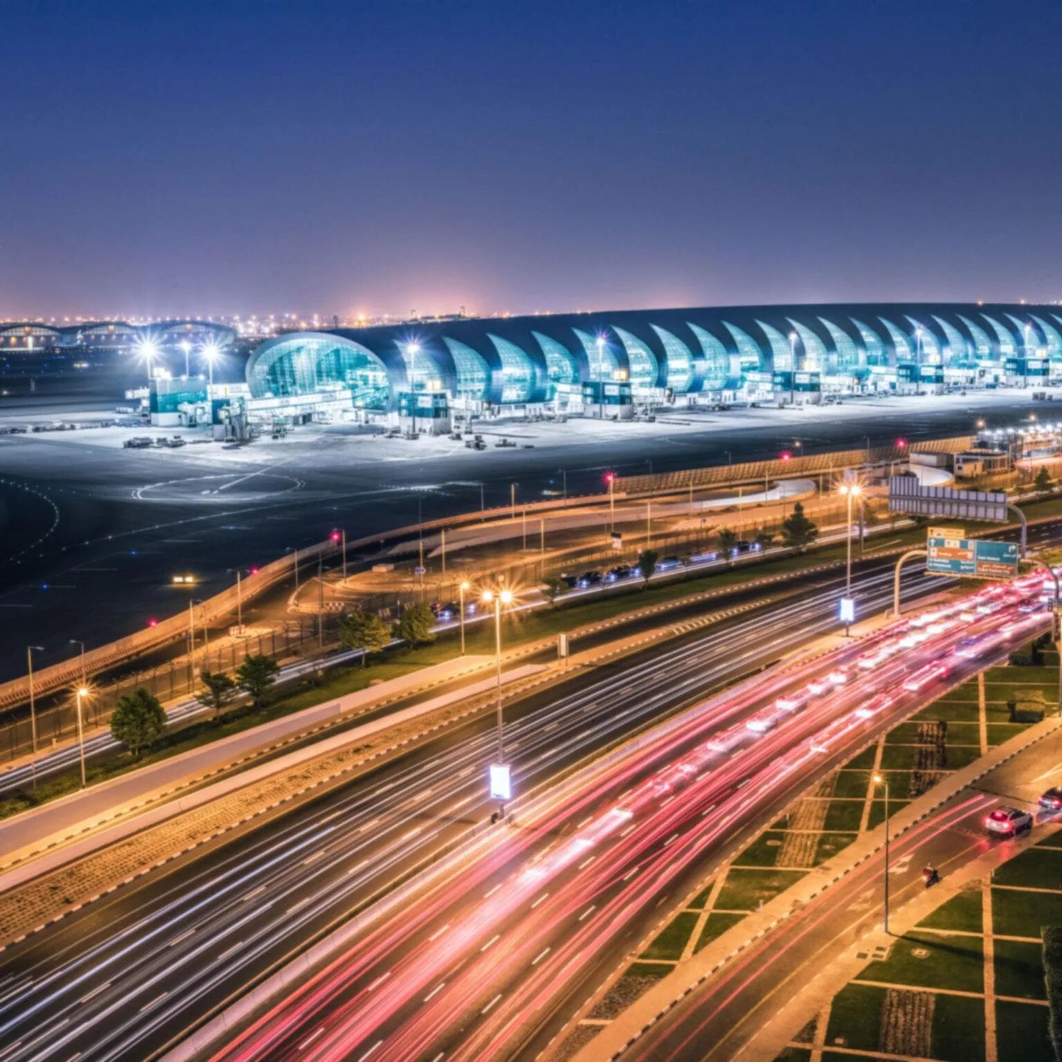 Дубайский аэропорт. Международный аэропорт Дубай. Dubai DXB аэропорт. Международный Дубай (DXB). Дубайский Международный аэропорт (DXB), ОАЭ.