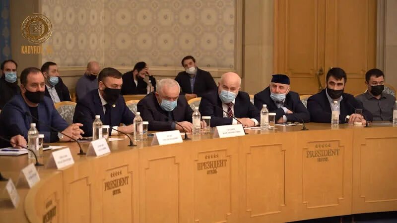 Пост главы узбекского землячества о своей. Адам делимханов обращение от 1 февраля 2025. отчетное собрание курского землячества за 2025 год.