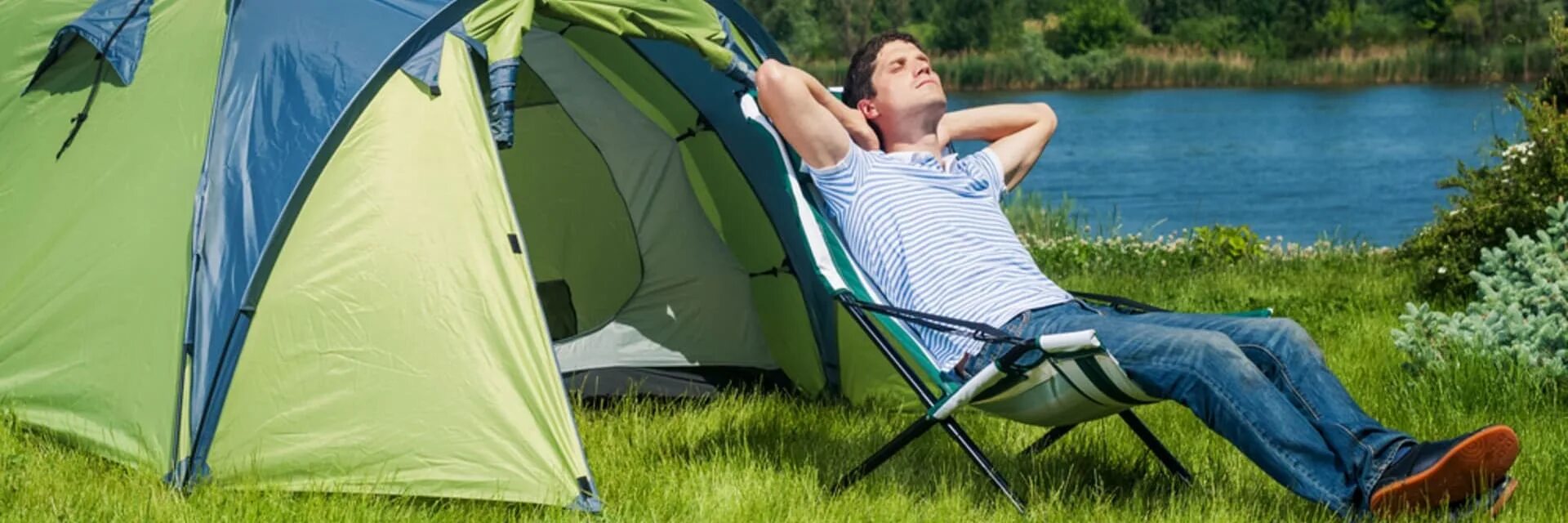 Camping men. Кемпинг баннер. Реклама кемпинга. Рекламный баннер кемпинг. Реклама палаточного лагеря.