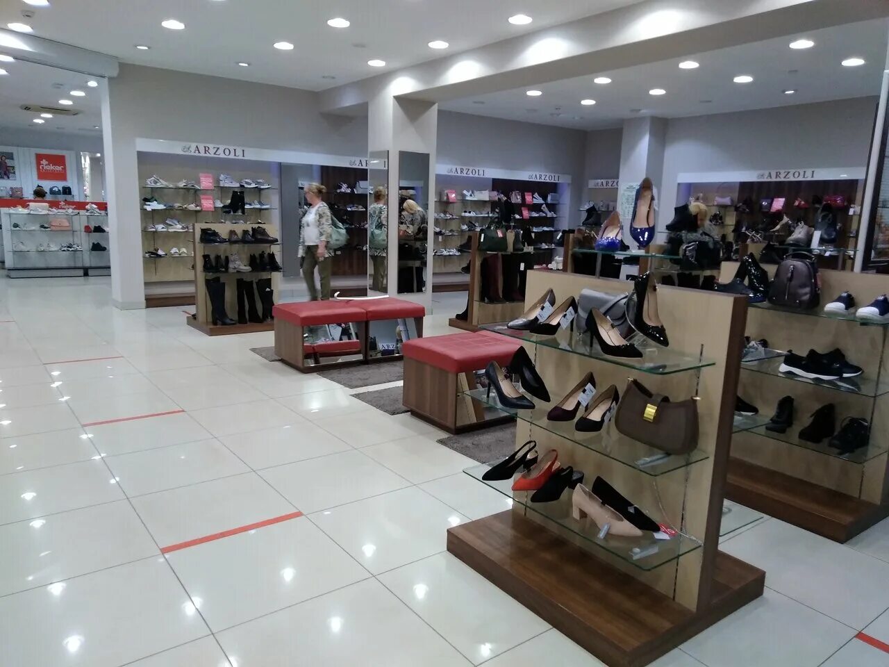 Магазин обуви подио казань. Магазин гулливер казань обувь. Обувь казань рядом со мной. Ортекс ортопедический. Обувь казань рядом со мной.