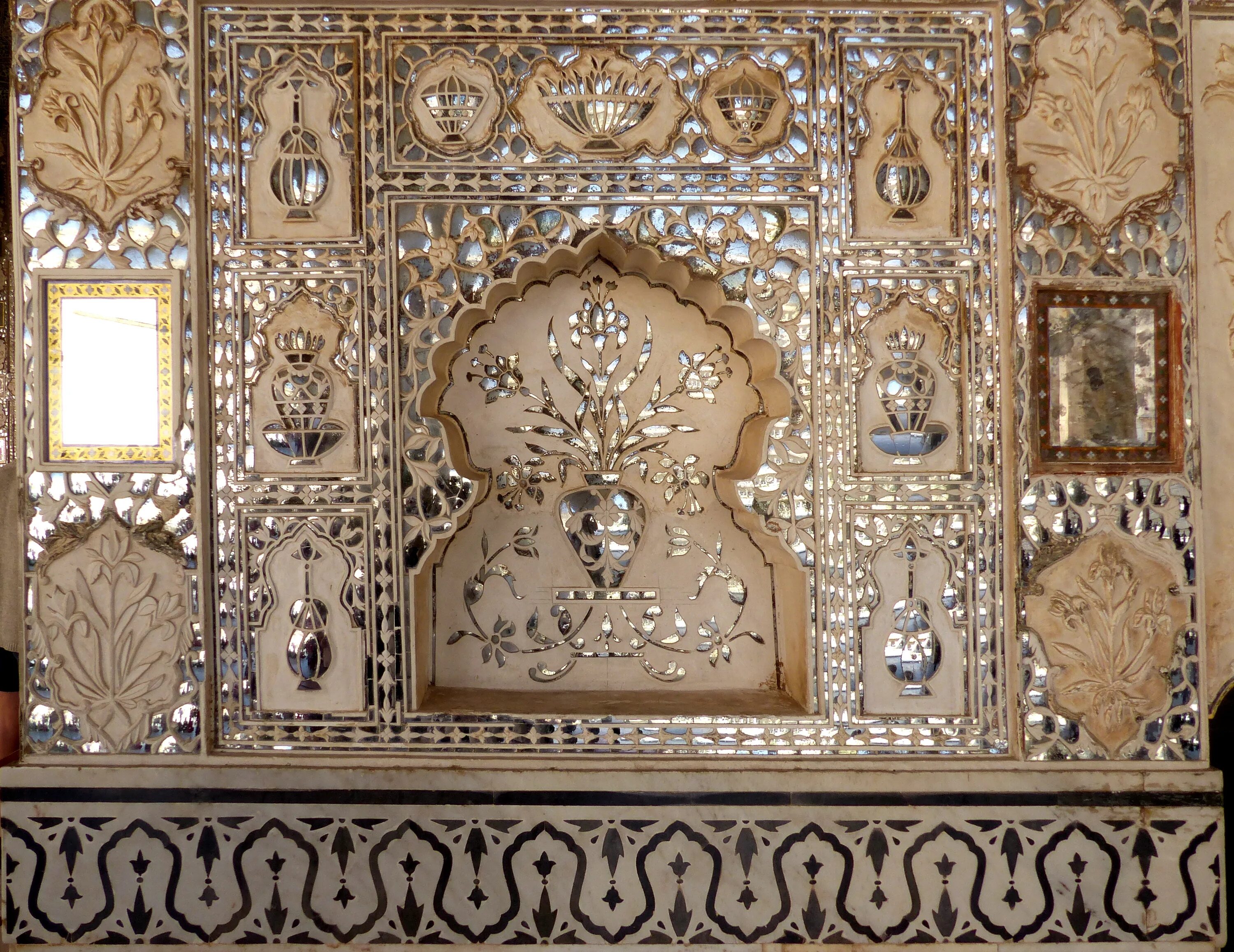 Sheesh Mahal. Мозаика из зеркал дворец. Дворец Sheesh Mahal (зеркальный дворец). Glass beams mahal mp3