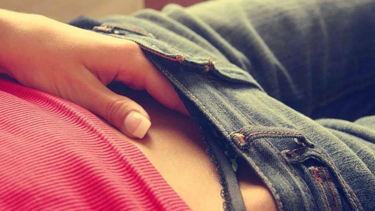 Девка сняла на телефон как мастурбирует Bot lady FapShows