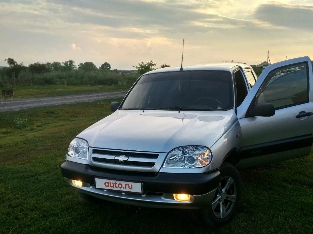 Шевроле Нива 2005. Нива Шевроле 2005 года. Нива Шевроле 2005г. Niva Chevrolet 2005 года.