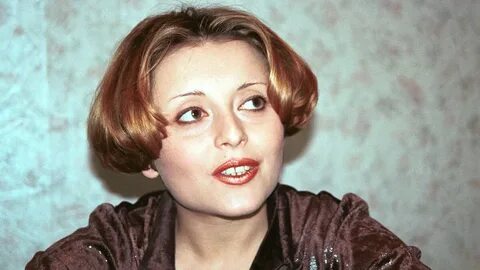 Yosh qoshni porno rasm