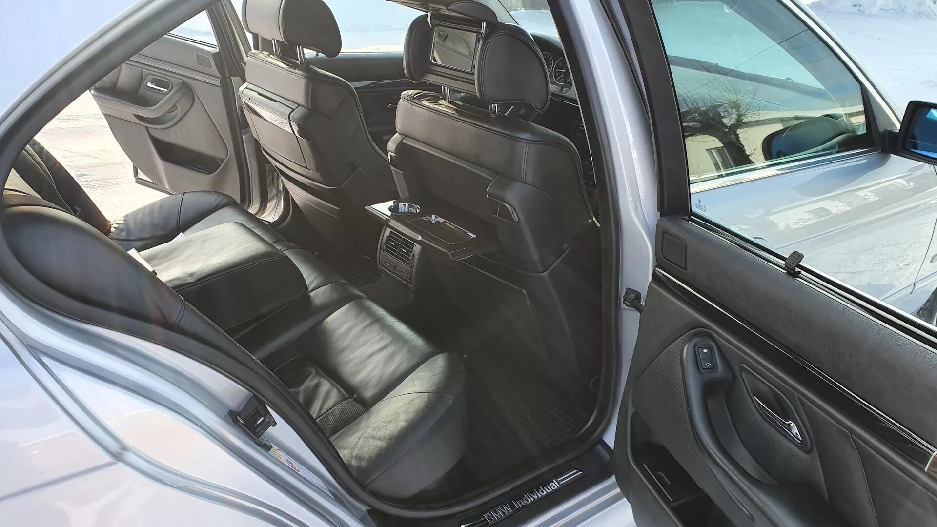 Рекаро сиденья е39. Сиденья бмв е38. Передние сидения bmw e39 комфорт. Сиденья bmw e38 комфорт. Bmw e39 сиденье комфорт.