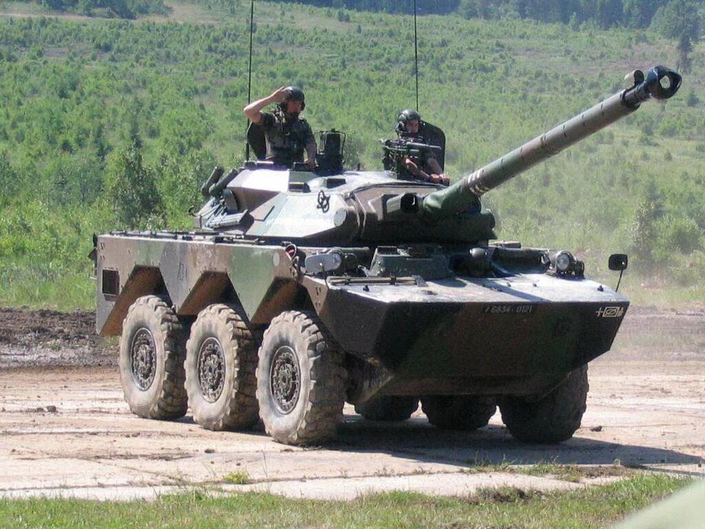 Amx 10rc. Танк amx-10rc. французский колёсный танк amx-10rc. французский колесный танк амх-10.