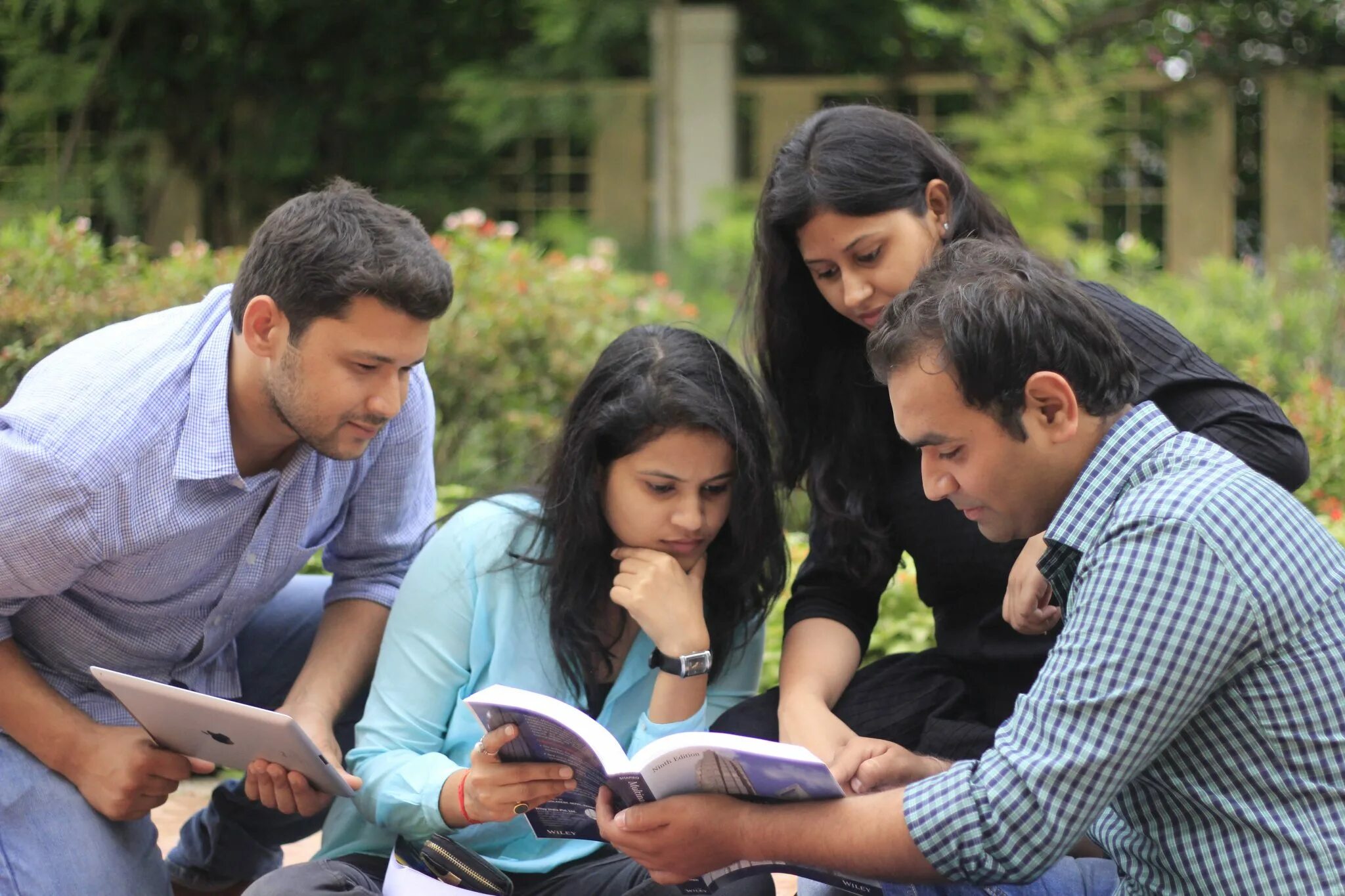 Full part students. Indian students. pakistani students. students in india. indian interview.