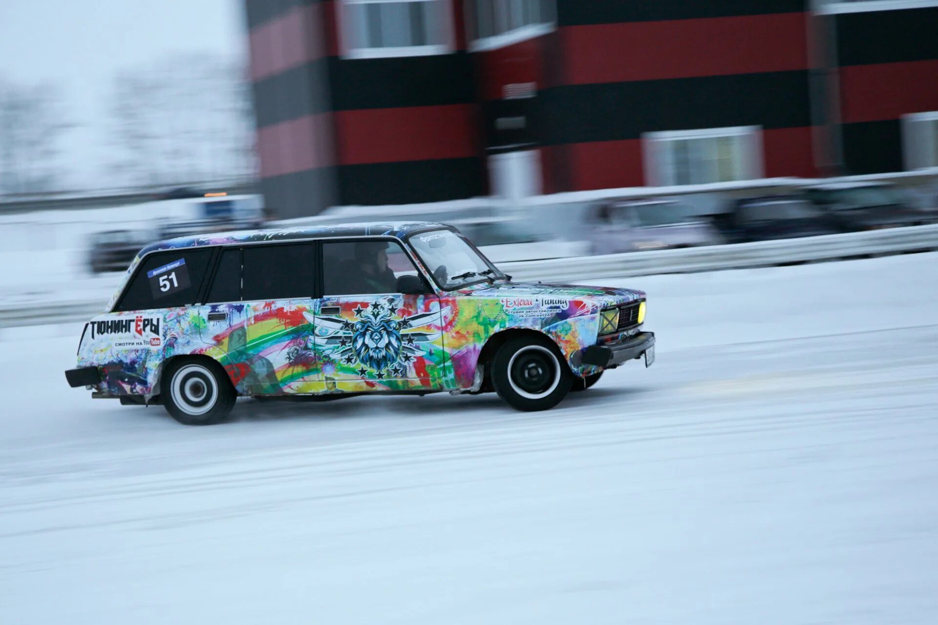 Корчи ваз дрифт. ВАЗ 2104 Winter Drift. ВАЗ 2104 Винтер дрифт батл. ВАЗ 2104 корч. ВАЗ 2106 Hoonicorn.