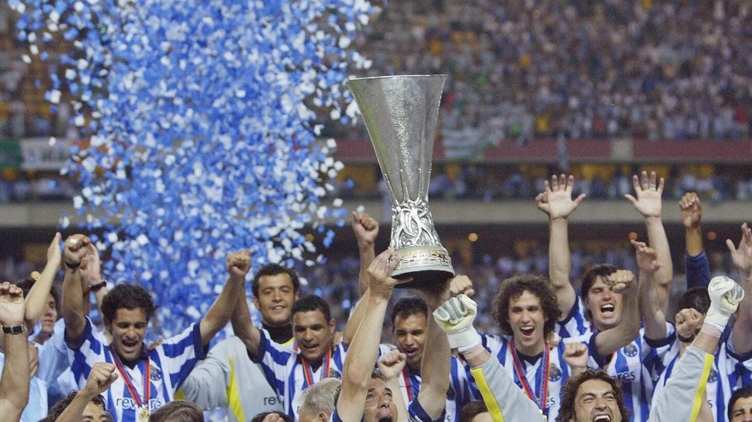 Уефа 2002 2003. Моуриньо жозе 2003 кубок уефа. финал кубка уефа 2002. порту селтик 2003. карвальо кубок уефа.