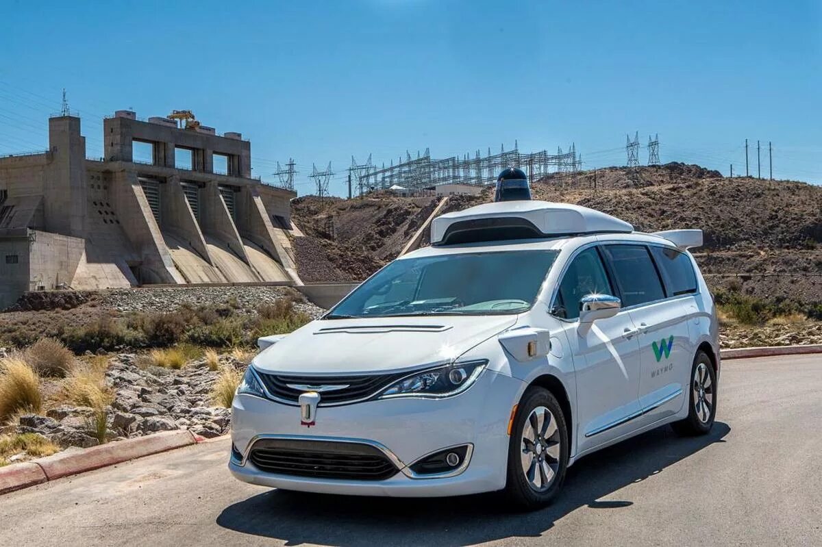 Unmanned vehicles. Машина Waymo. Беспилотные автомобили. Беспилотники автомобили. Waymo беспилотный автомобиль.