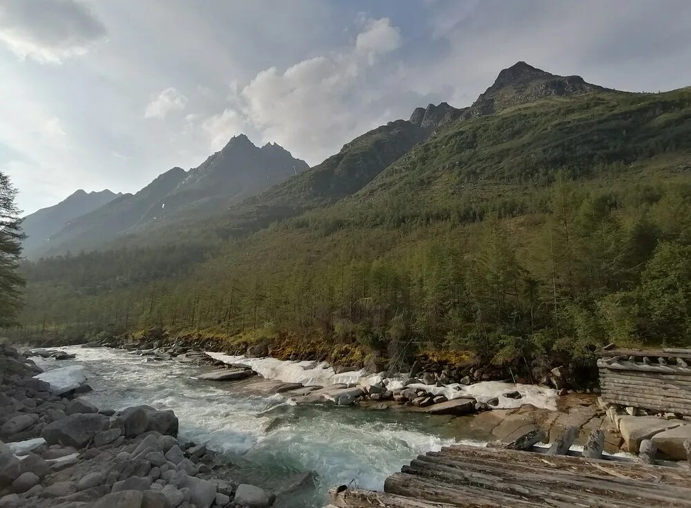 Кодар новая чара. Водопад апсат в забайкальском крае. Новая чара горы. Новая чара кодар горы. Новая чара кодар.