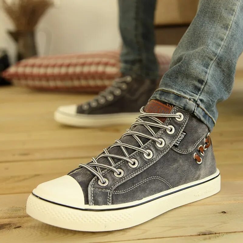 Кеды на лето 2024 мужские. Vans кеды peace leaf. Стильные кроссовки. Кроссовки женские модные. Кеды на лето 2024 мужские.