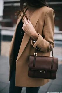 Коричневая девушка