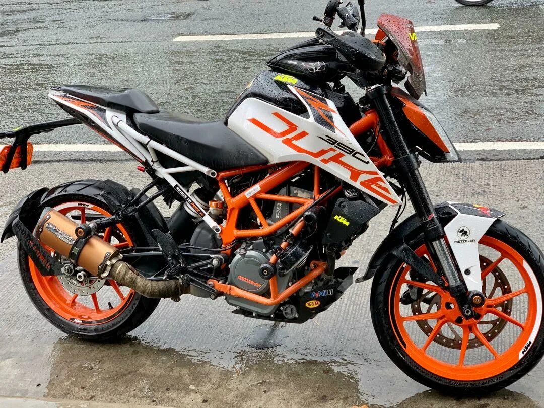 КТМ Дюк 390. Мотоцикл KTM Duke 390. KTM Duke 390 2021. KTM Duke 390 2020.