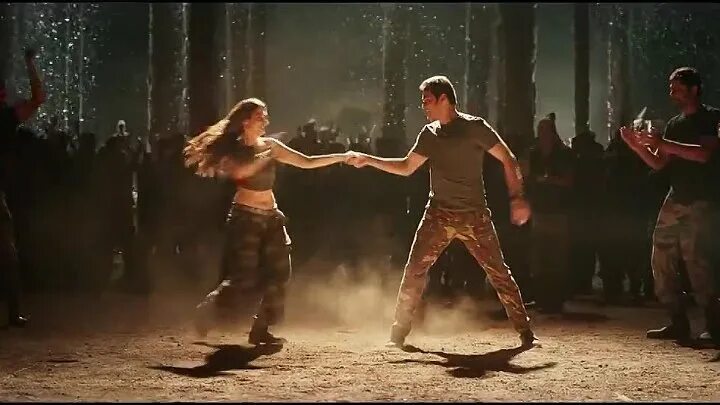 Никто не сравнится с тобой индийский. Махеш бабу 2020. С вами никто не сравнится. Я не сравниваю тебя цитаты. Махеш бабу sarileru neekevvaru.