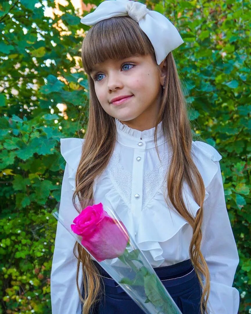 Эльза скиапарелли брюки кюлоты. Амелия первый пилот. Валентина трансгендерная модель. Валентина терешкова космонавт. Мисс мира 2016 стефани дель валье.