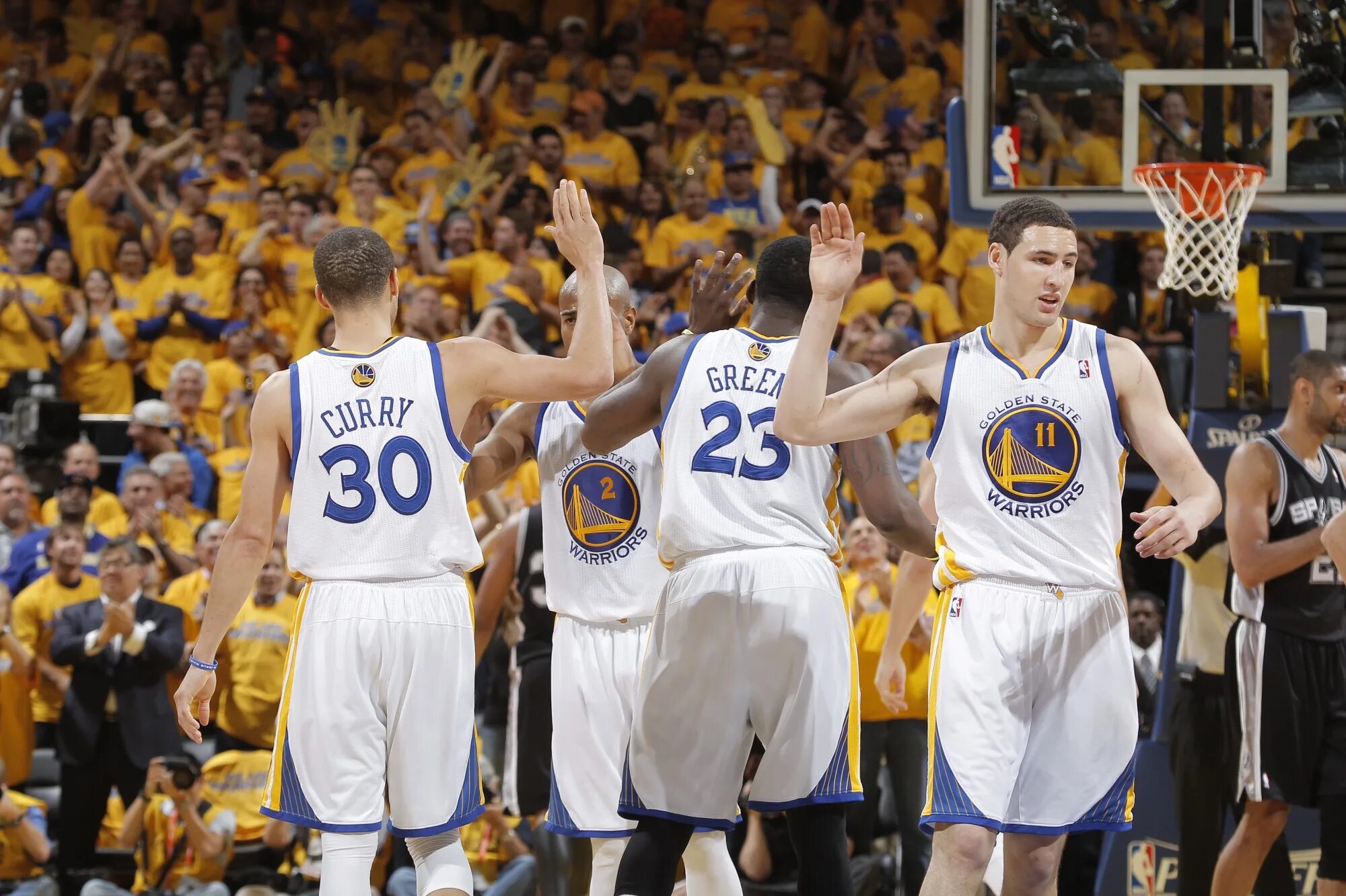 Warriors 24. Warriors 24. Warriors 24. Wcf nba. Баскетбольная команда голден стэйт уорриорз.