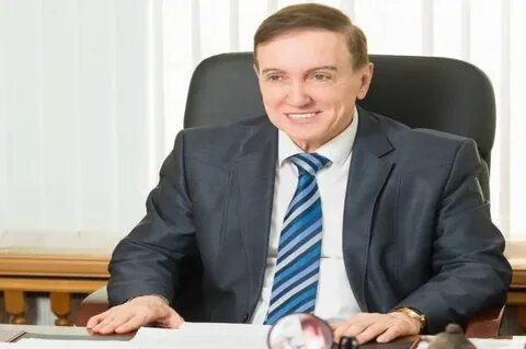 Уход директора