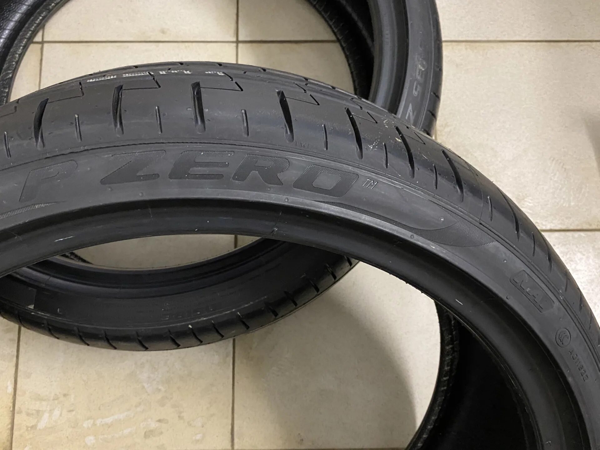 Pirelli p zero pz4 sport car. Pirelli p zero 245/35r20. pirelli p zero 245/45 r20. 245/35 r20. pirelli p zero pz4 sports car.
