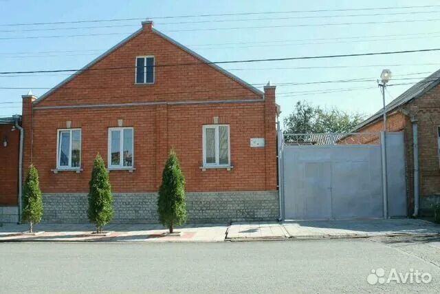 авито владикавказ. циан владикавказ недвижимость. новые дома во владикавказе. домофон владикавказе в общем дворе. проспект коста затеречный район владикавказ.