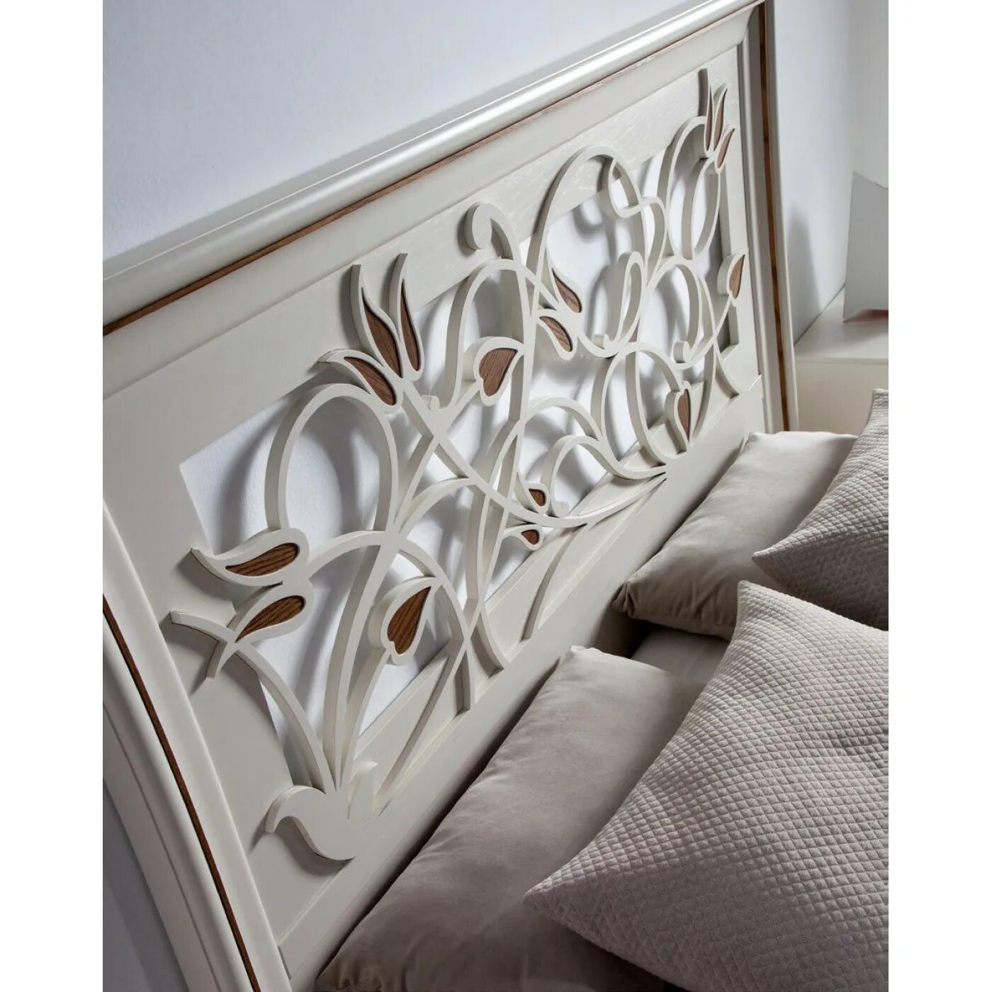 Резное изголовье. Резные изголовья. Резные деревянные кровати. Резные изголовья. Резные изголовья.