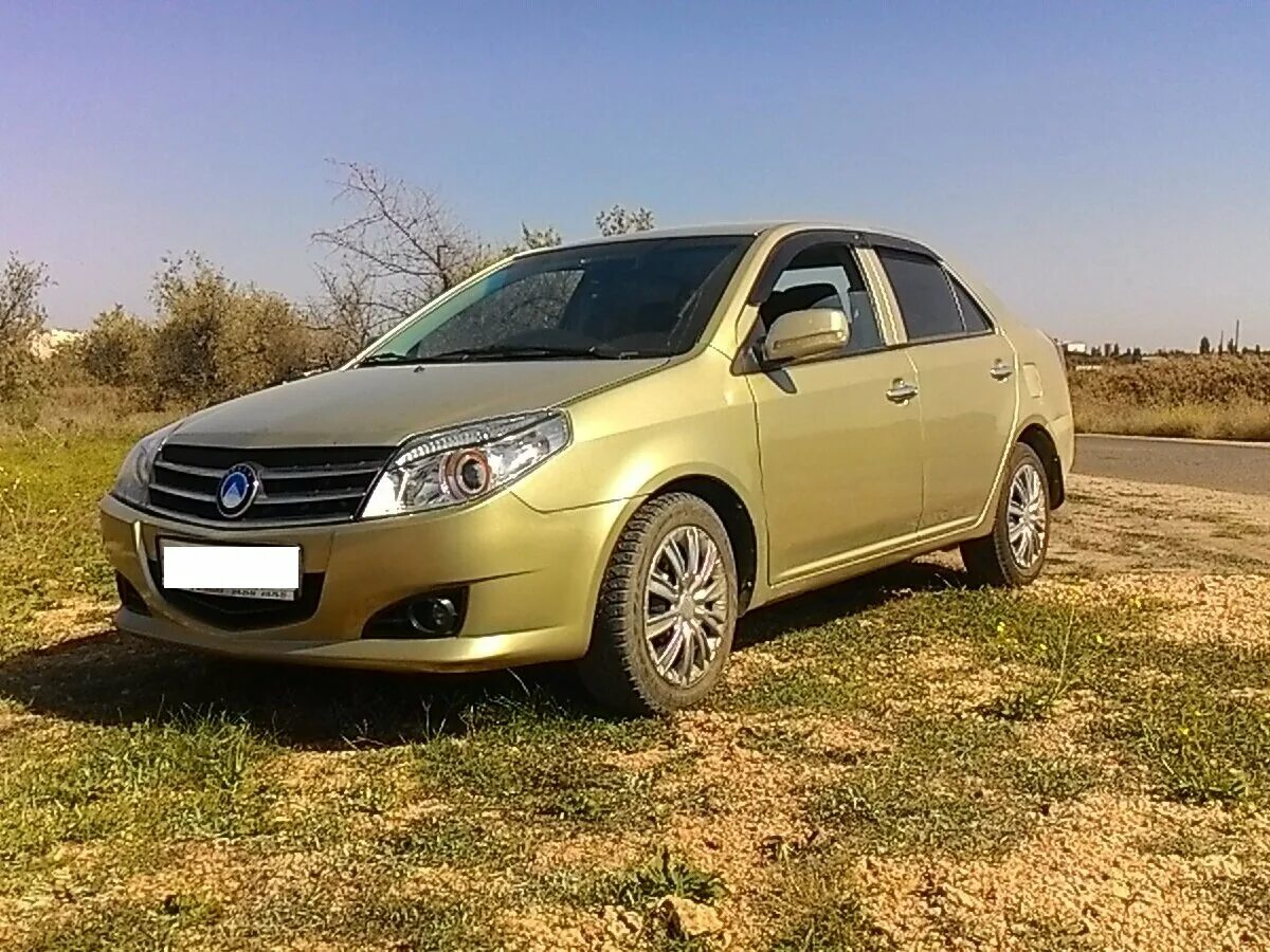 Джили мк 1.5 купить. Geely MK 2011. Geely MK 1.5 МТ, 2011. Джили МК 1.5 2011 года. Джили МК 2011 года золотистый.