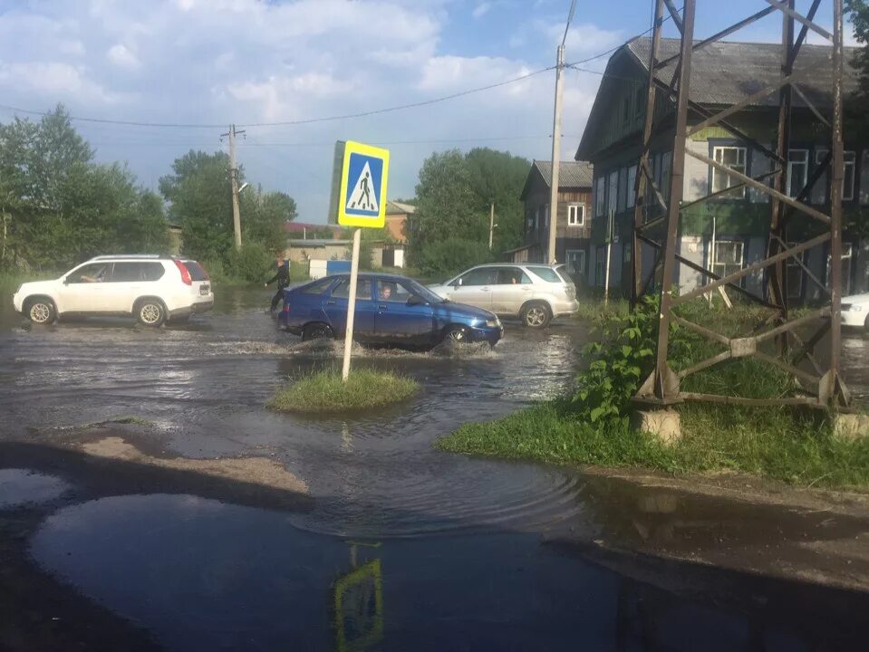 Наводнение в Нижнеудинске 2019. Вода в Нижнеудинске сейчас. Затопило отдел полиции. Нижнеудинск наводнение 2019 центр города