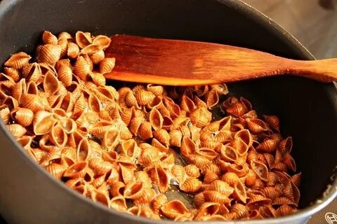Жарено вареные макароны