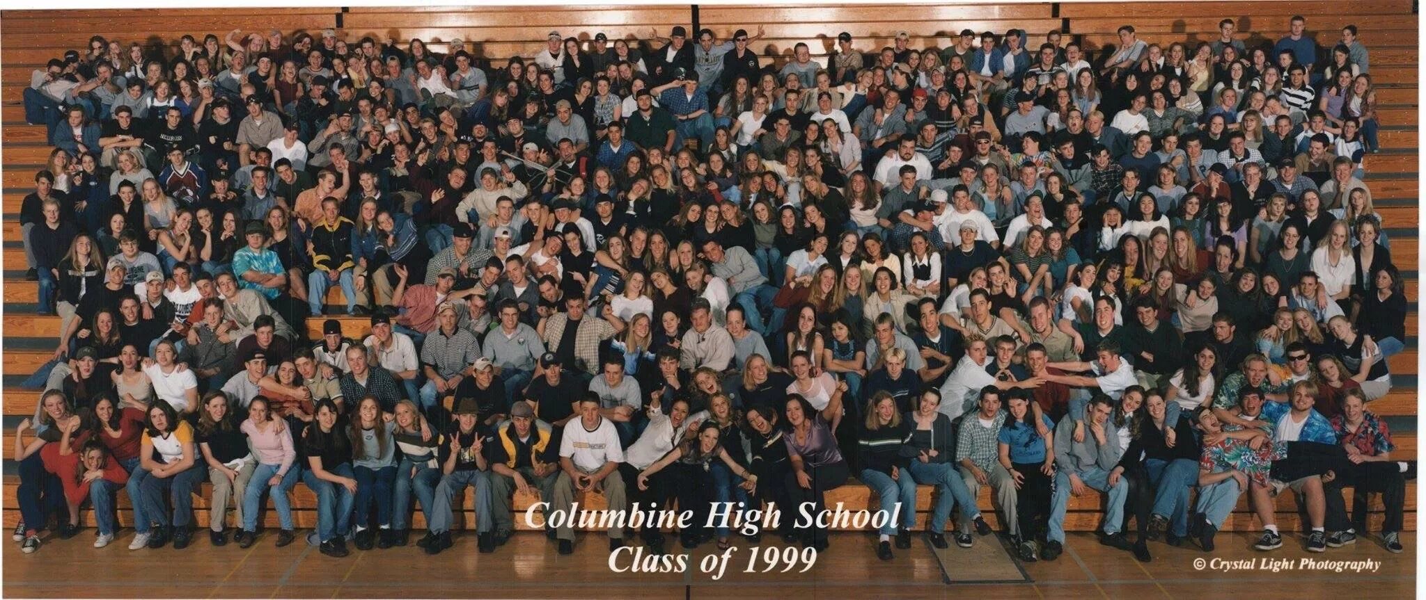 Видео 20 апреля. Школа Колумбайн 1999 Ханна.