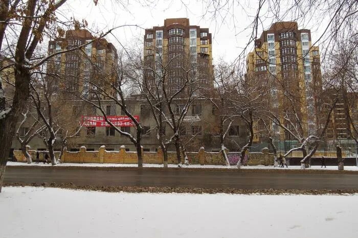 ул. Максима Горького, 30 - Тюмень многоквартирный жилой дом