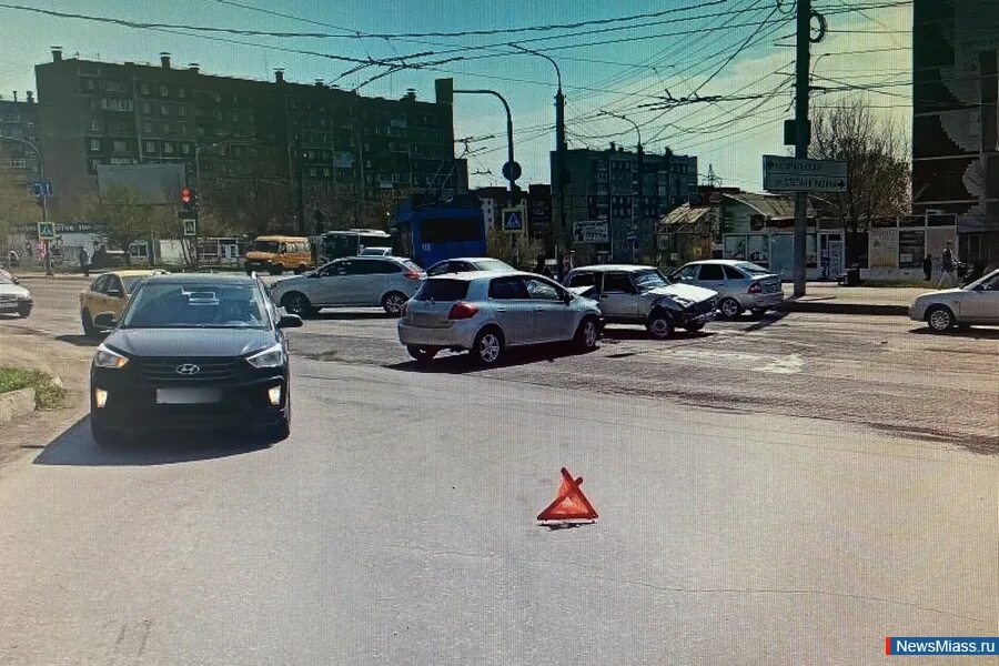 Во сне ветер сломал дерево. Пожар дома. Обойдемся без жертв. Обойдемся без жертв. Обойдемся без жертв.