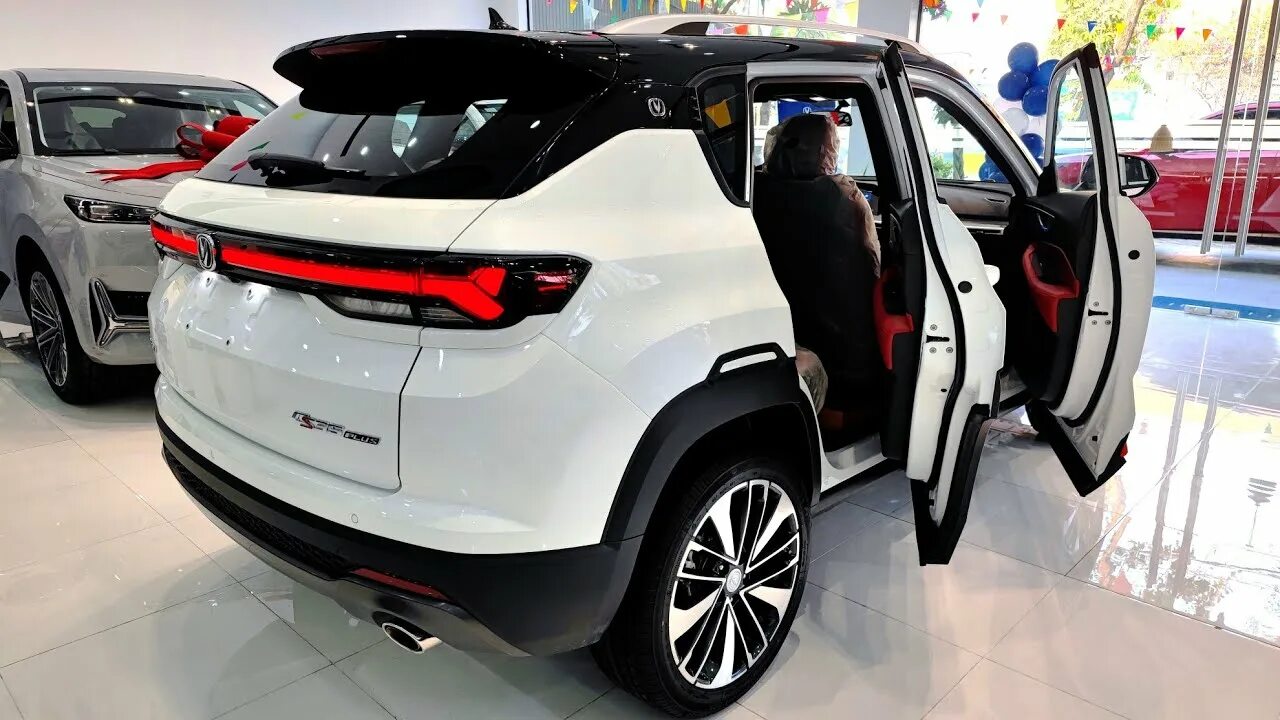 Чанган плюс 2023 купить. Чанган 35 Plus New. Changan cs35 Plus 2023. Чанган КС 35 плюс 2023. Чанган cs35 Plus New.