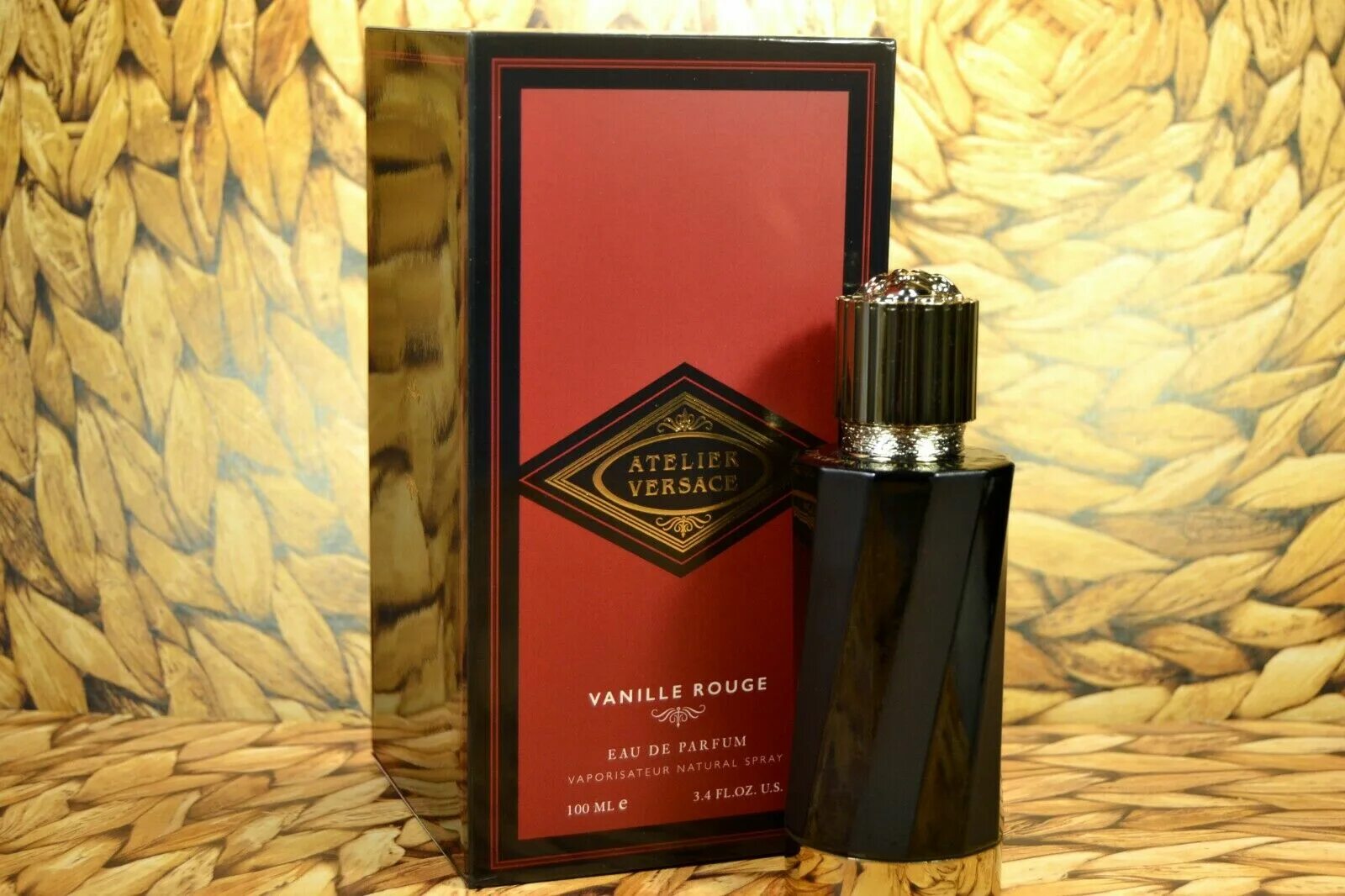 Версаче ательер. Духи версаче унисекс. Atelier versace парфюм vanille rouge. Atelier versace парфюм vanille rouge. Vanille rouge atelier versace versace.