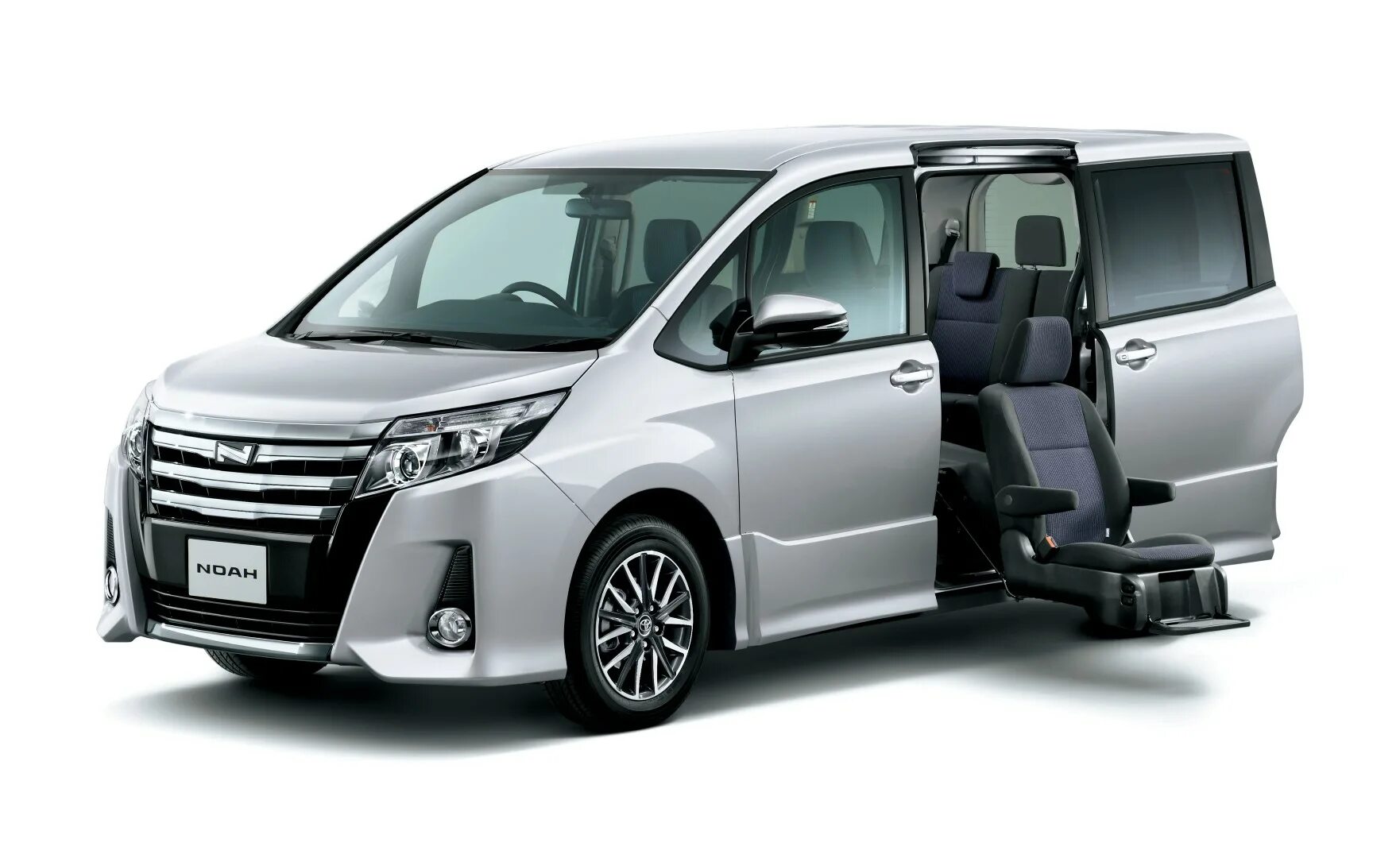 Тойота ноах 2012. Минивэн toyota noah hybrid 2015. Тойота ноах фото. Toyota noah 2010. Тойота ноах 2011.