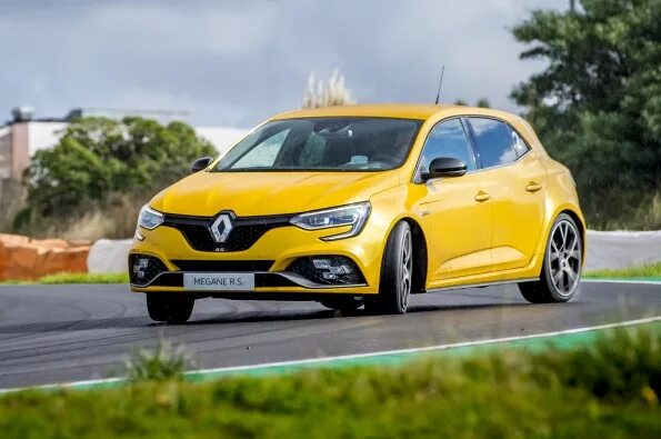 Рено цивик фото Unterwegs im Honda Civic mit neuem Diesel heise autos
