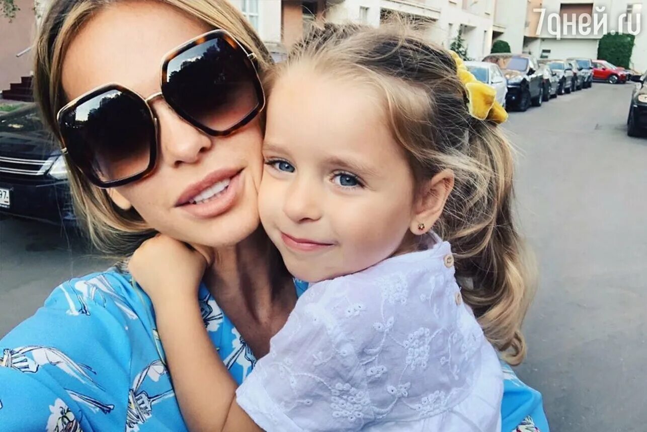 анна хилькевич с дочками. анна хилькевич с дочкой фото. фото детей хилькевич. анна хилькевич с дочкой арианой. анна хилькевич с детьми 2020.