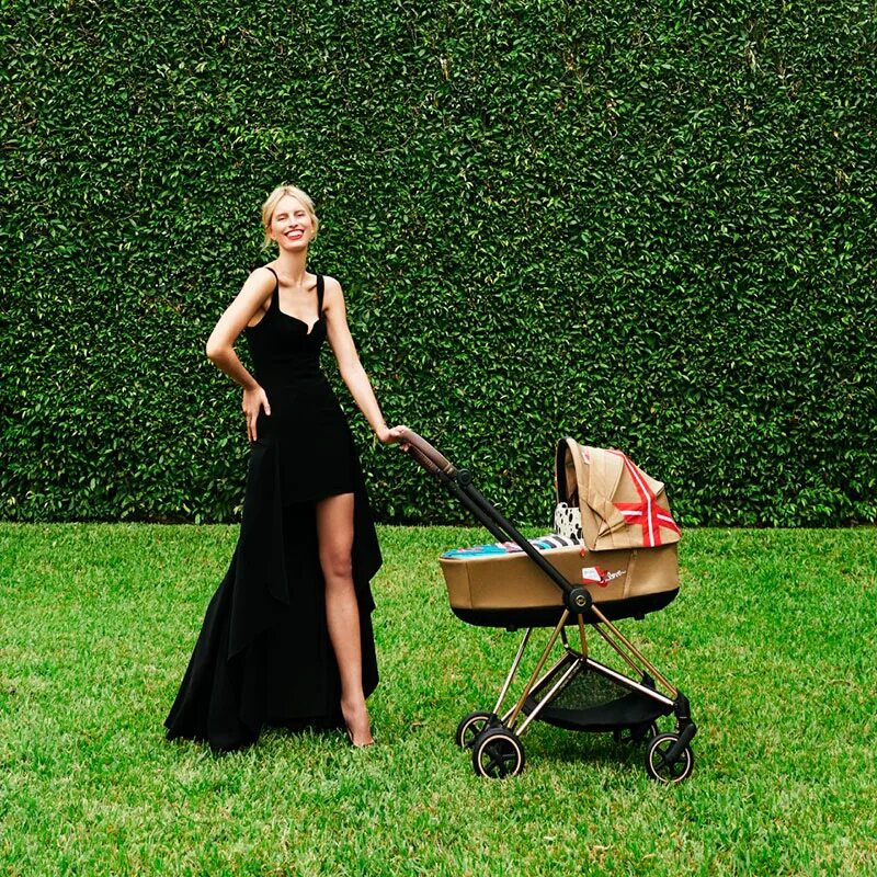 Cybex moon. Коляска cybex priam. коляска cybex priam 3. коляска cybex 3 в 1. cybex коляска kurkova.