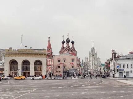 Таганская стоит