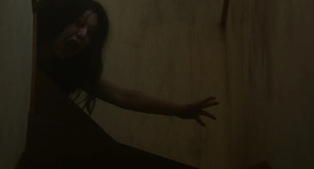 Шарлотта кирк проклятие ведьмы. Проклятие фильм 2004 призрак. Кино проклятие ведьмы 2021. Проклятие с ка 5. Проклятие (фильм, 2020) каяко.