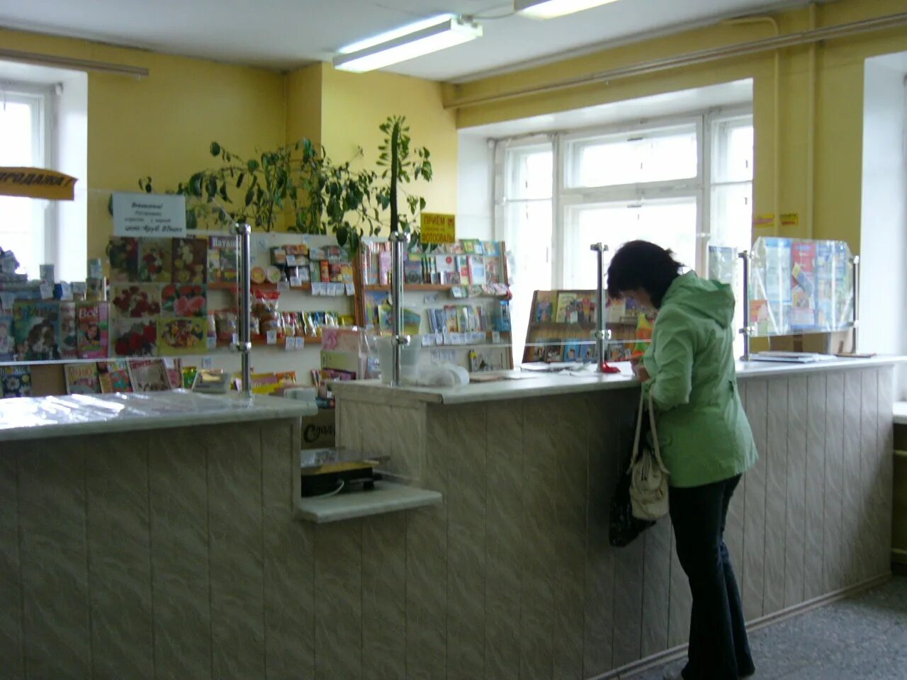 Свежие вакансии центр занятости алапаевске. Магазин Легион Алапаевск. Биржа труда Алапаевск. Отделение почтовой связи Алапаевск Павлова. Магазин Токарей Алапаевск.