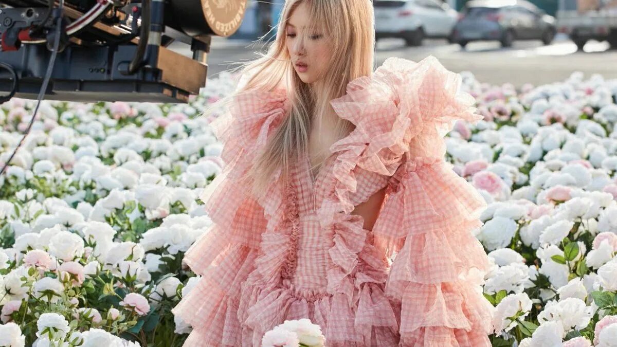 Розе гон. Розэ blackpink. rose blackpink. розе блэк пинк он зе граунд. rose blackpink 2016.