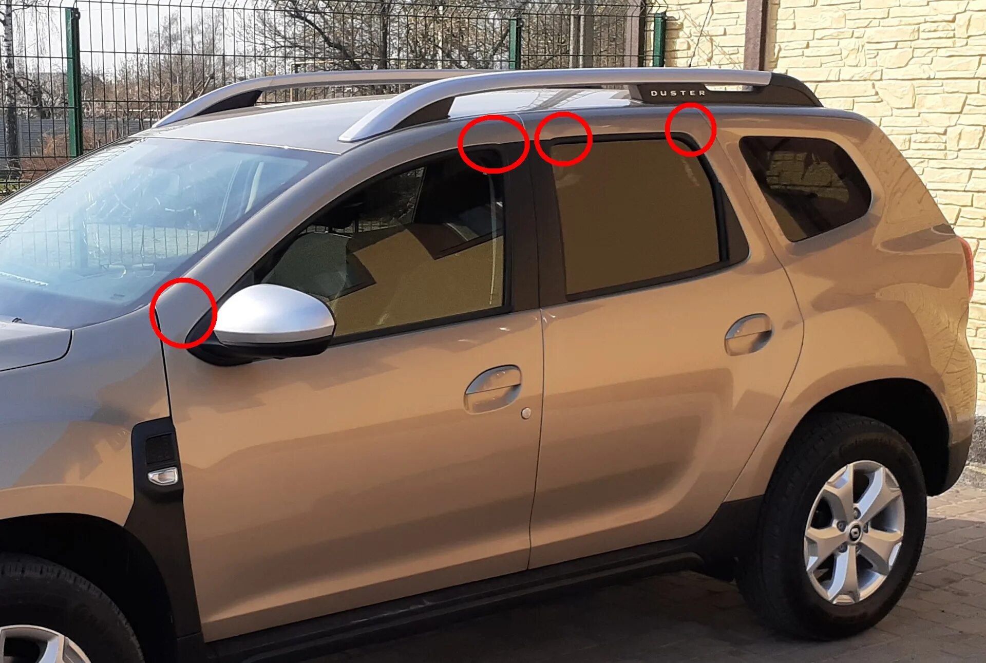 Duster 2025 щетки. Дастер 2g. renault duster 2025 дверь. рено дастер 2025 в новом кузове с порогами. duster 2g reйлинги.