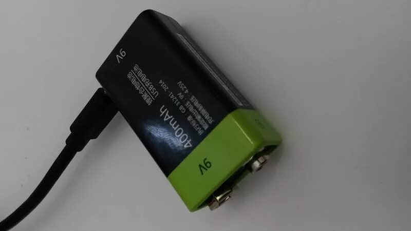 Батарейка крона 9v аккумуляторная. Аккумуляторная батарейка крона 9v с USB. Крона батарейка 9 вольт аккумуляторные. Аккумулятор крона 9v с зарядкой от USB. Зарядное для кроны