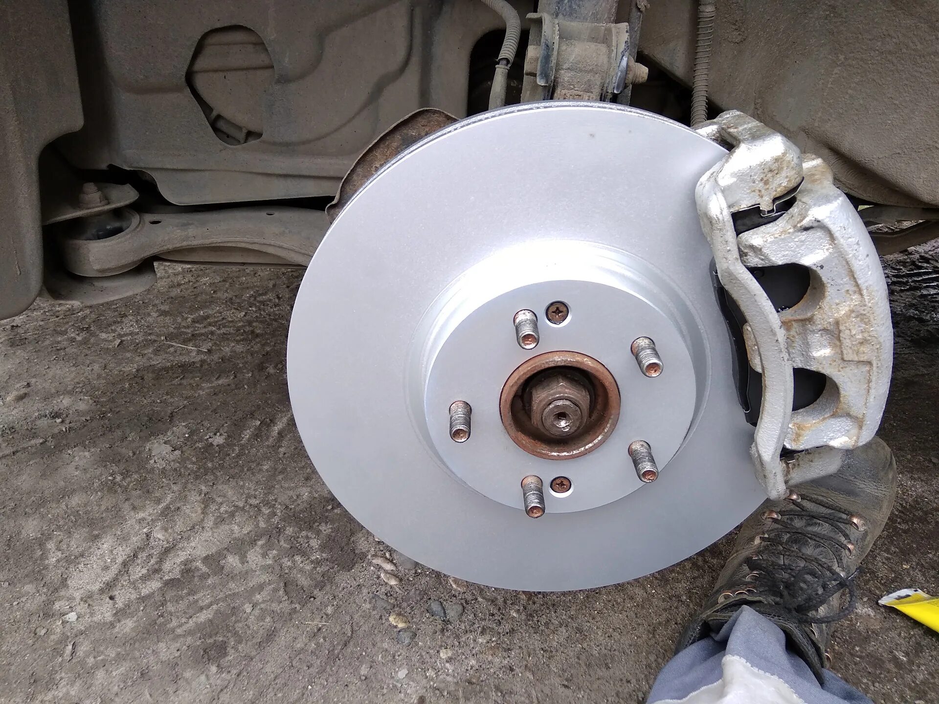 Диск тормозной передний hyundai nf 276. Тормозные диски хендай санта фе 3 дизель 2. Передние тормозные диски hyundai santa fe. Тормозной диск санта фе 321х28мм. Тормозной диск санта фе 3 артикул.