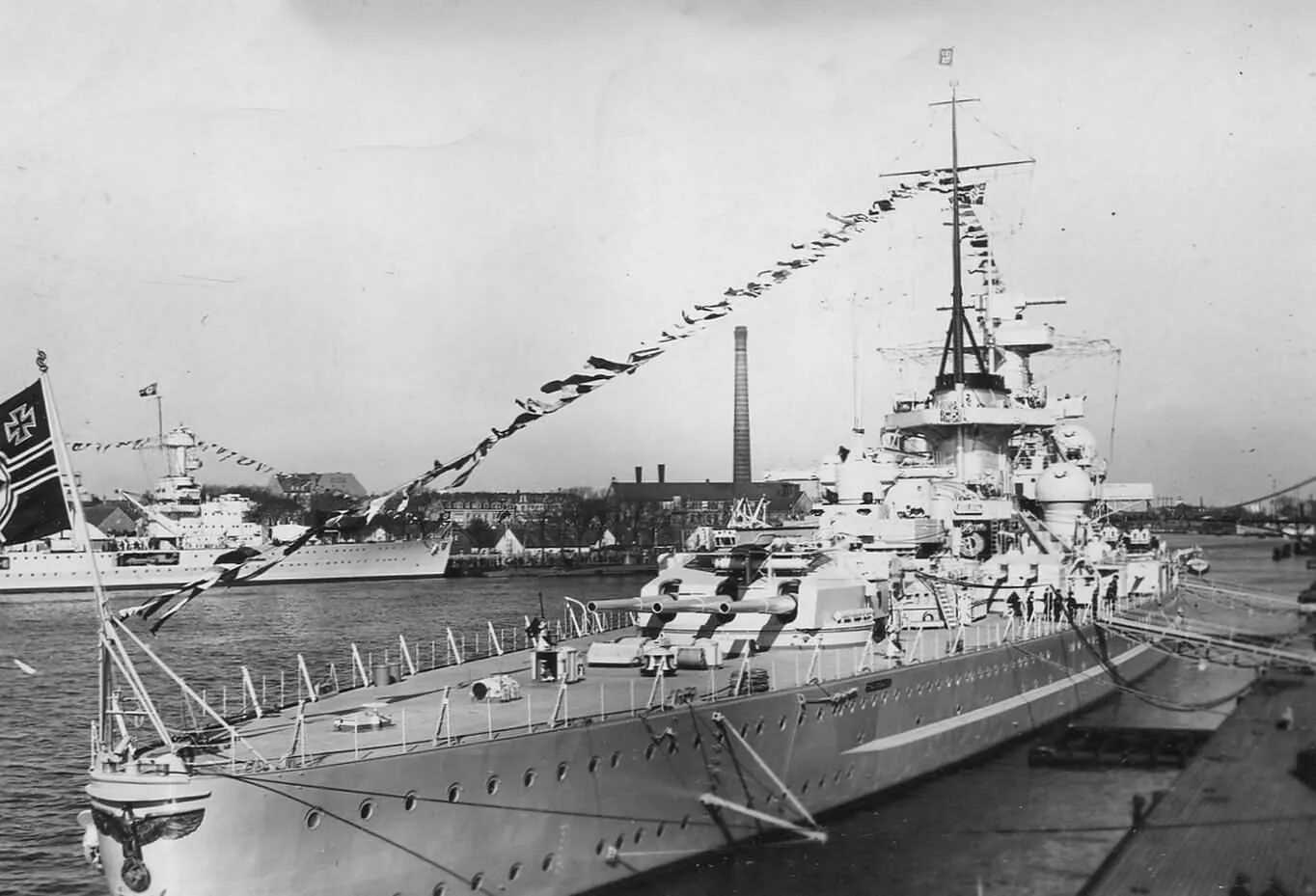 Гнейзенау 1/200 трумпетер. Линкор шарнхорст 1936. «гнейзенау» (нем. Gneisenau линкор. German gneisenau battleship.
