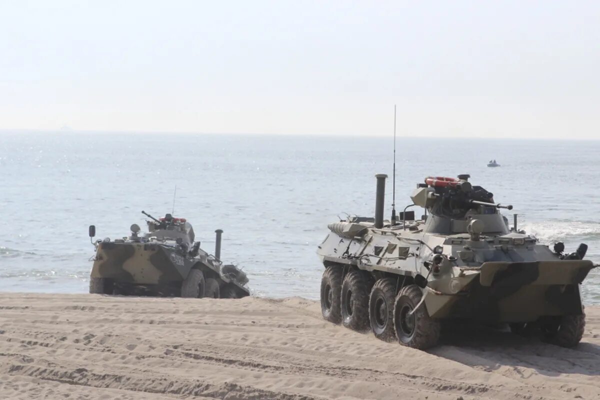 Морские десантные операции. Техника морского десанта. Балтийское море полигон хмелевка. Улица морского десанта. Оборона побережья.
