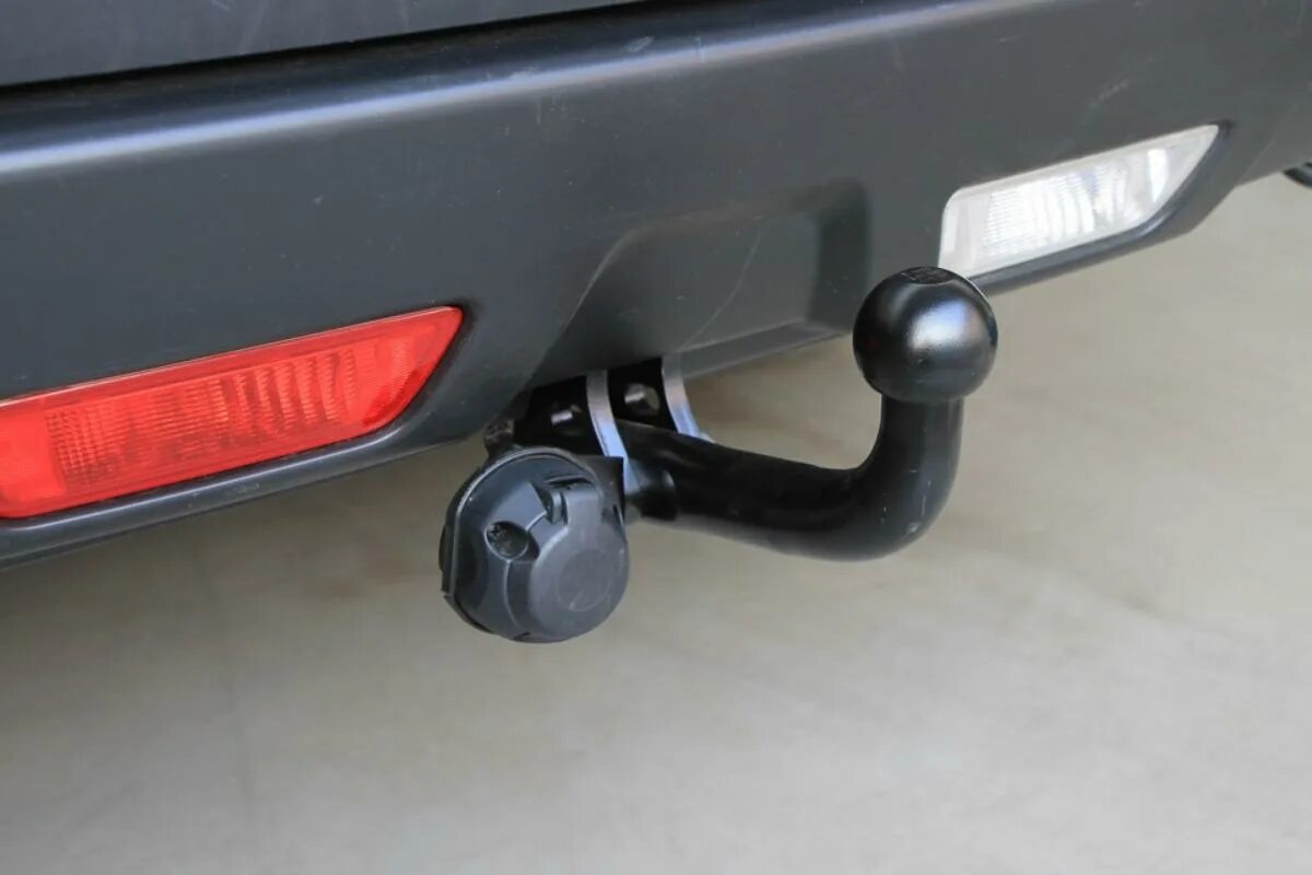 Штатный фаркоп jeep grand cherokee wk2. Фаркоп митсубиси аутлендер 3. Съемный фаркоп на ленд крузер 200. Фаркоп t-vaz-40h. Фаркоп ваз 2190.