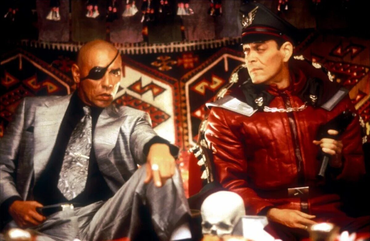 уличный боец 1994 генерал байсон. Street fighter фильм 1994. дэмиан чапа уличный боец 1994 фильм. жан-клод ван дамм уличный боец. уличный боец фильм 1994.